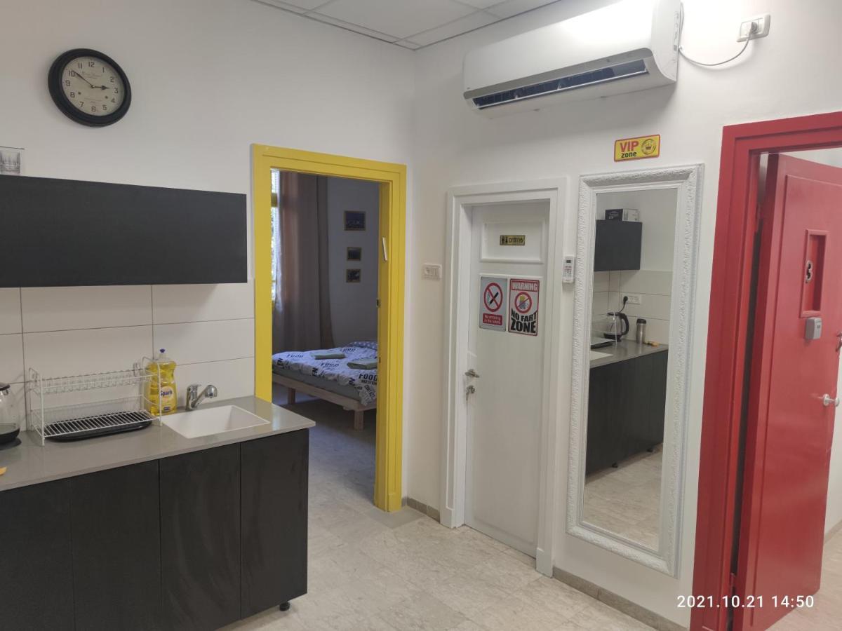 Apartment Comfy - For A Quiet, Family Holiday Without Parties Haifa Eksteriør billede